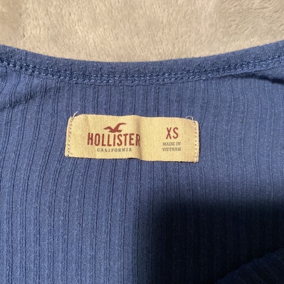 Hollister Crop Top - Picture 4 of 4